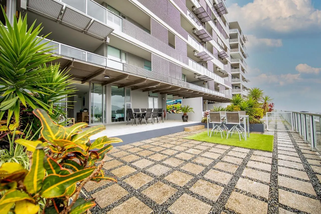 Cairns Waterfront Luxury At Harbourlights Apartment 0*,
